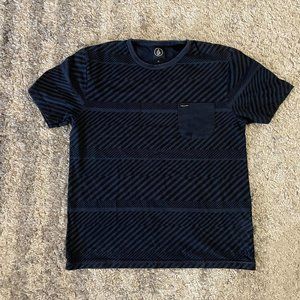 Volcom Black Gray Striped Pocket Tee Shirt Mens sz Small